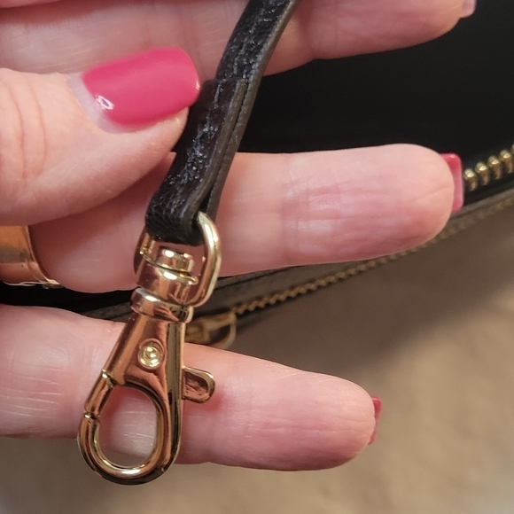 MICHAEL Michael Kors McGraw Medium Messenger Bag - Picture 10 of 12